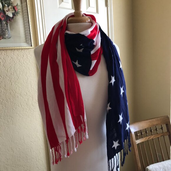 Apt. 9 Red, White & Blue American Flag Scarf - Picture 3 of 4